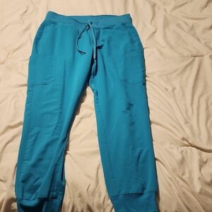 (One set )large joggers and a large shirt Mandala scrub perfect condition